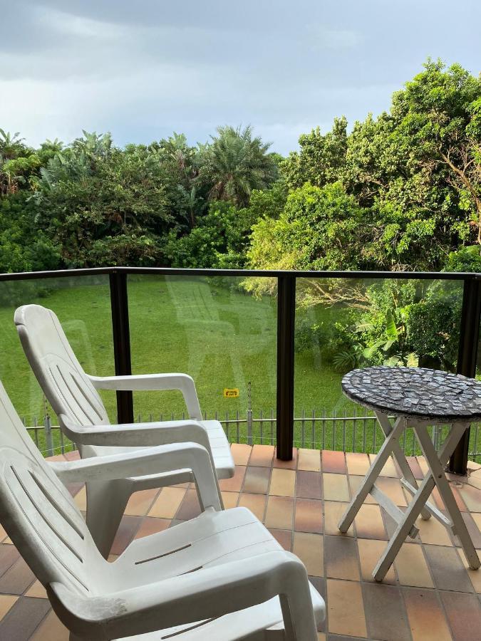 6 Uitsig Uvongo Apartment *